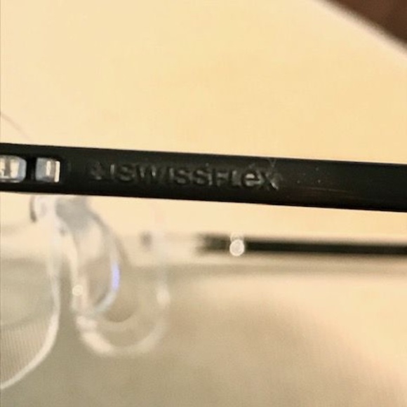 Child's Silhouette Rimless Eyeglass Frame - Picture 4 of 5